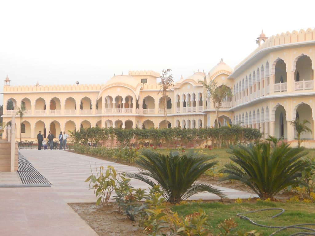 V Resorts Rajmahal Orchha Buitenkant foto