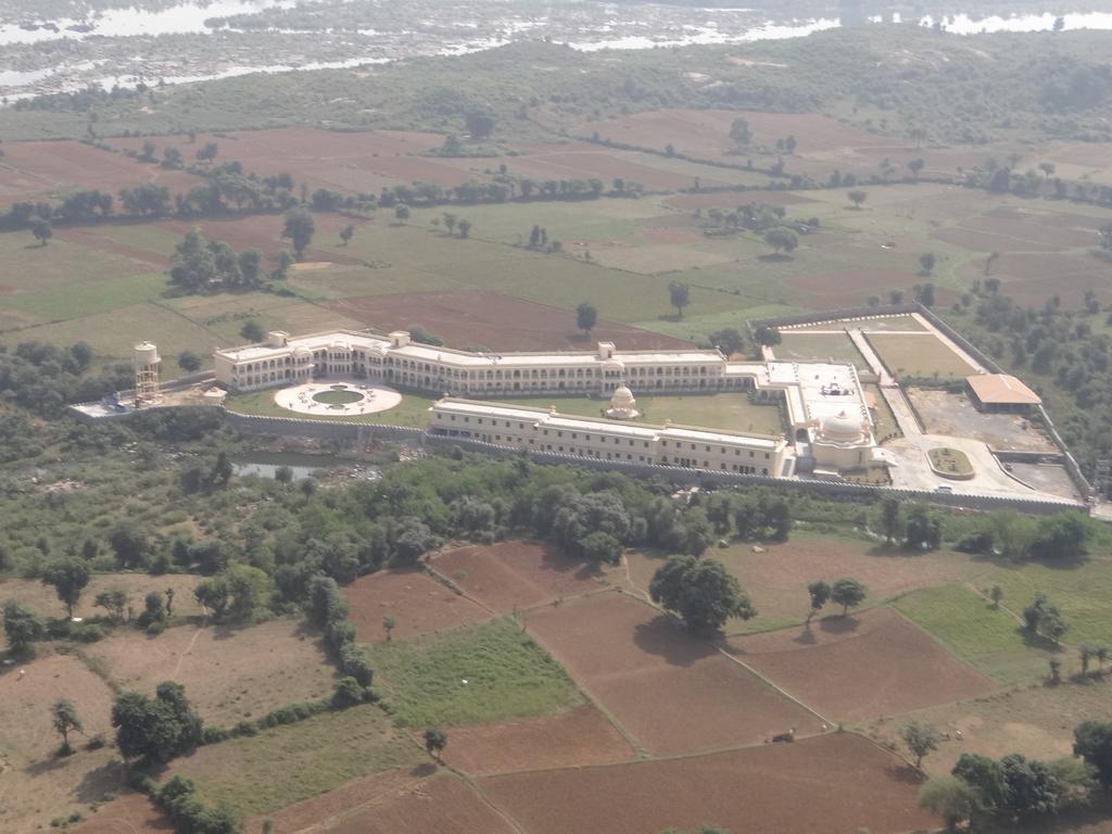 V Resorts Rajmahal Orchha Buitenkant foto