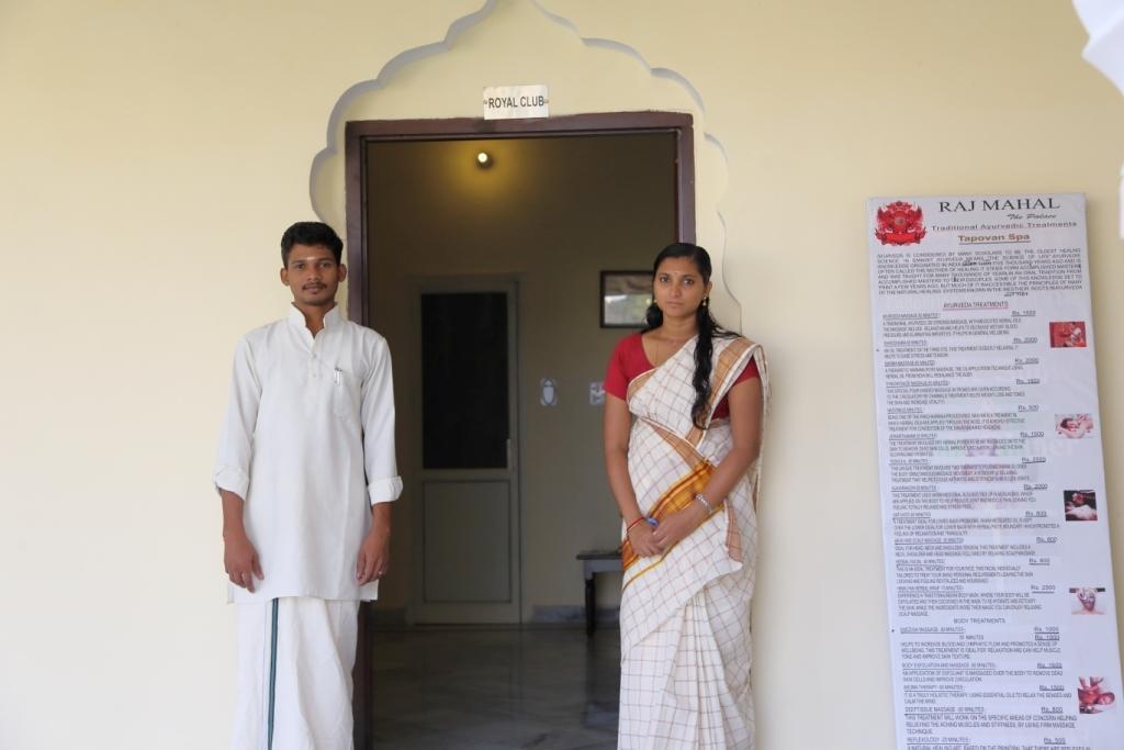V Resorts Rajmahal Orchha Buitenkant foto