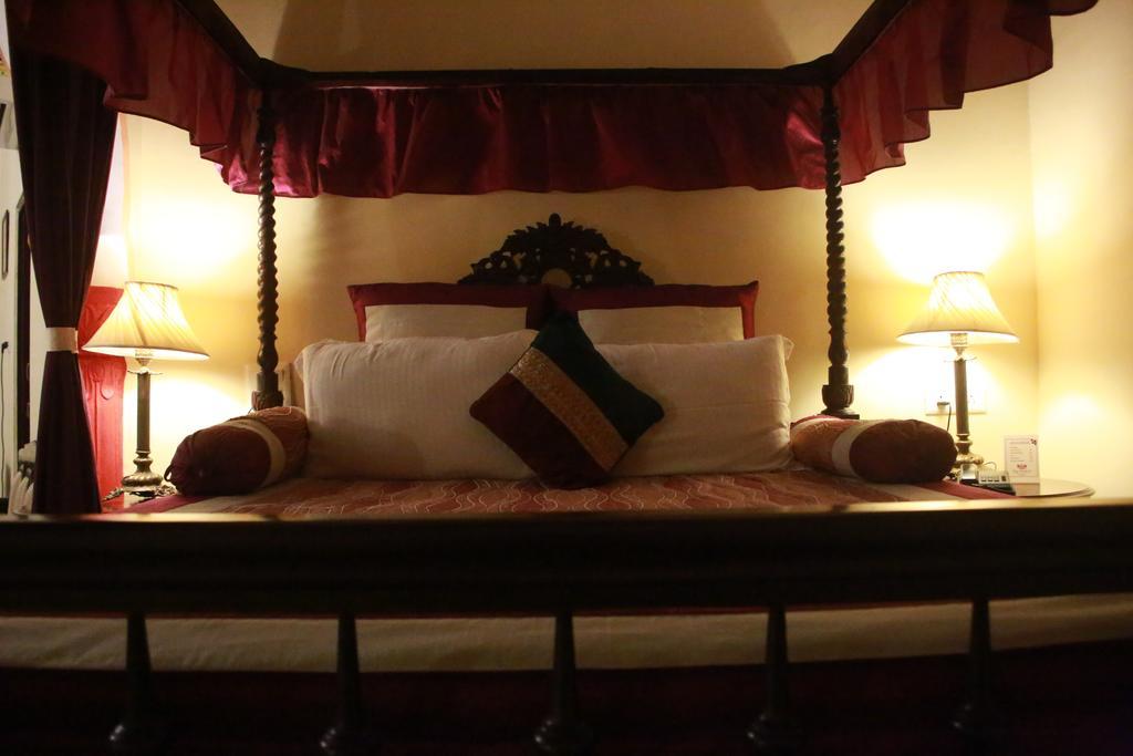 V Resorts Rajmahal Orchha Buitenkant foto
