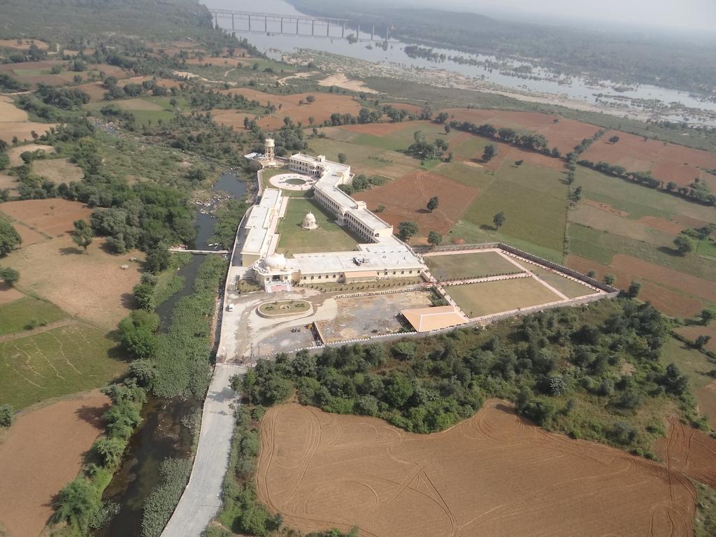 V Resorts Rajmahal Orchha Buitenkant foto
