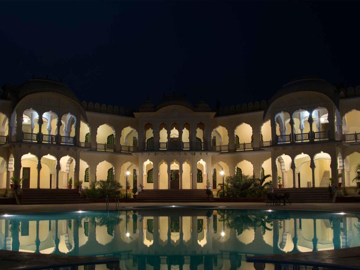 V Resorts Rajmahal Orchha Buitenkant foto