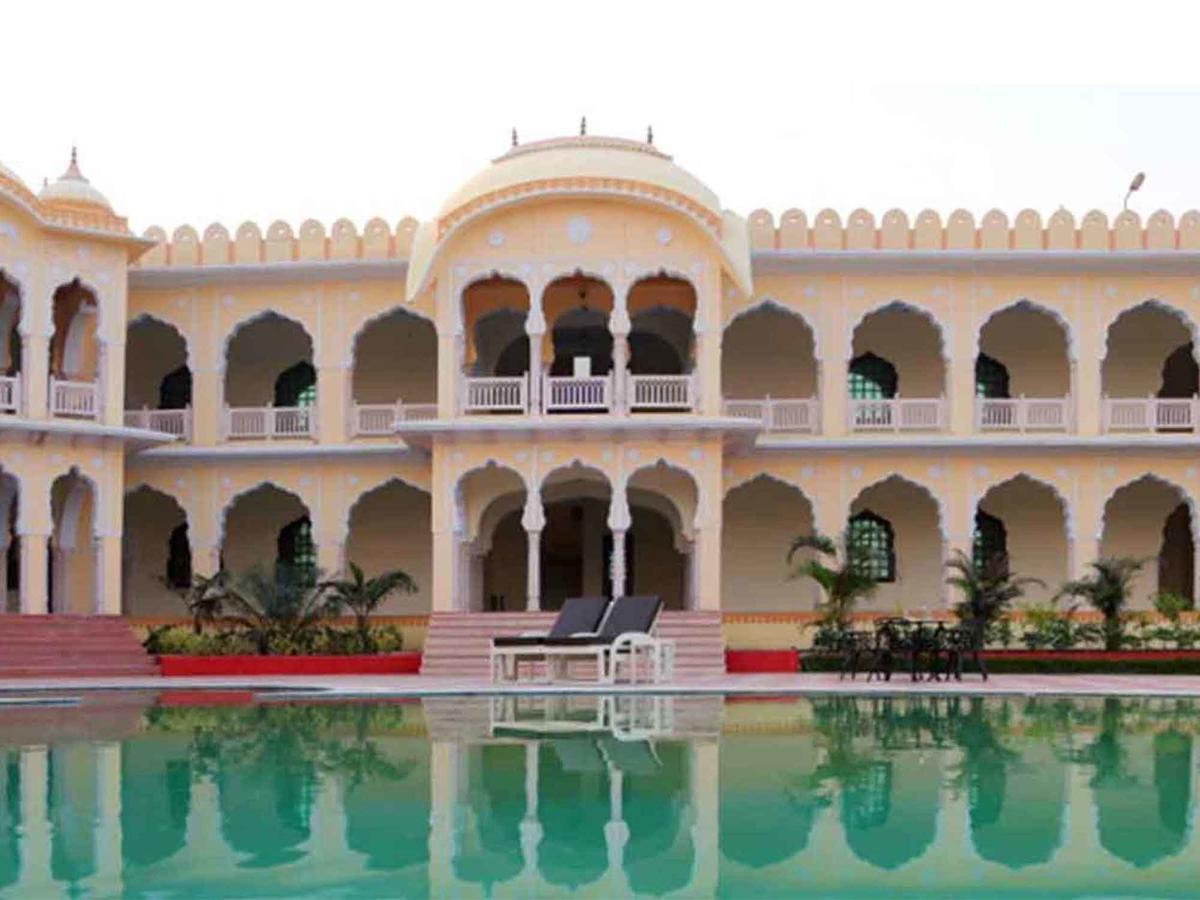 V Resorts Rajmahal Orchha Buitenkant foto