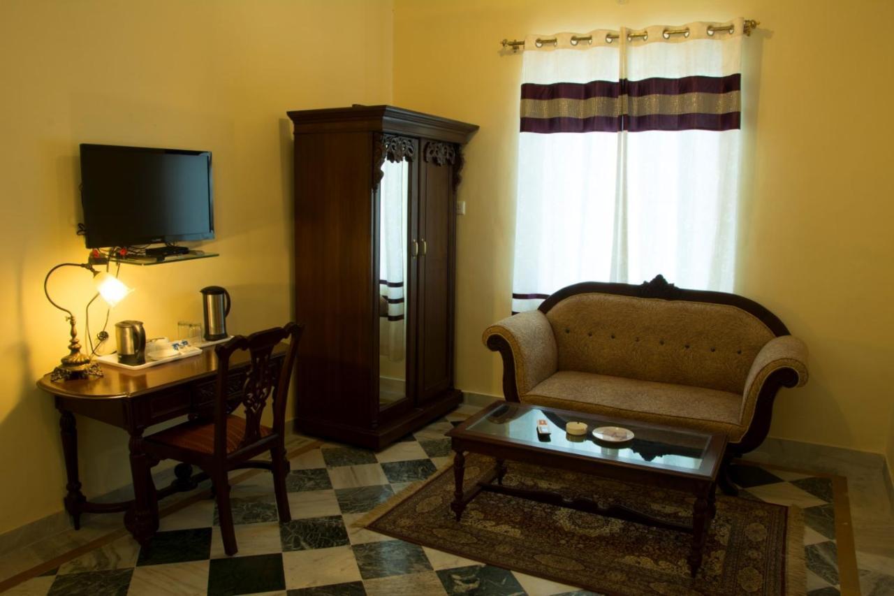 V Resorts Rajmahal Orchha Buitenkant foto