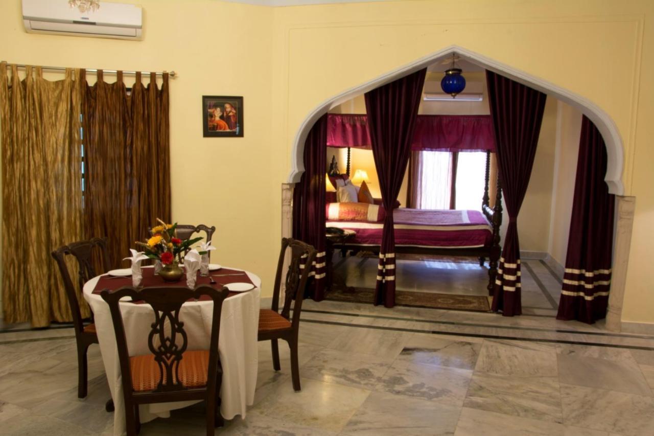 V Resorts Rajmahal Orchha Buitenkant foto