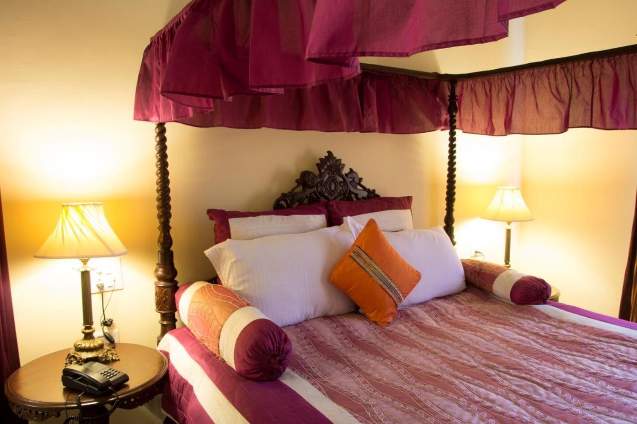 V Resorts Rajmahal Orchha Buitenkant foto